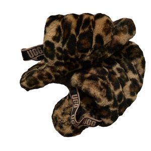 UGG Fluffy Slipper in Cheetah Print Size 5 Women’s